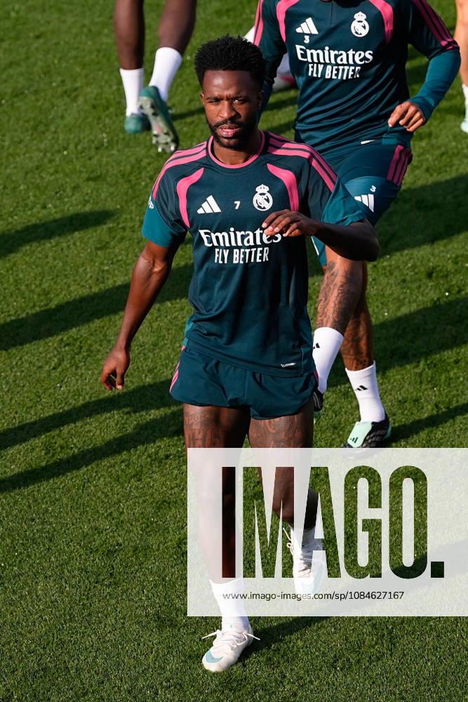 Vinicius Junior during the training day of Real Madrid ahead the Spanish League, LaLiga EA Sports, football match against Sevilla FC at Ciudad Deportiva Real Madrid on October 17, 2026, in Valdebebas, Madrid, Spain. Real Madrid Training And press conference, PK, Pressekonferenz - LaLiga Ea Sports - ZUMAa181 20261017_zaa_a181_047