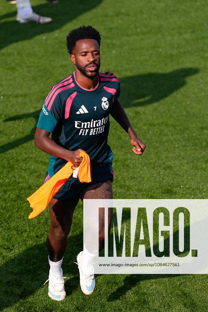 Vinicius Junior during the training day of Real Madrid ahead the Spanish League, LaLiga EA Sports, football match against Sevilla FC at Ciudad Deportiva Real Madrid on October 17, 2026, in Valdebebas, Madrid, Spain. Real Madrid Training And press conference, PK, Pressekonferenz - LaLiga Ea Sports - ZUMAa181 20261017_zaa_a181_071