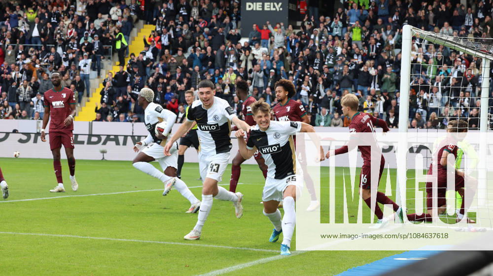 Fussball 1.Bundesliga, SV Elversberg - FC Augsburg v.l. Lukas Petkov (SV 07 Elversberg) jubelt nach seinem Tor zum 1:0 Elfmeter Elversberg