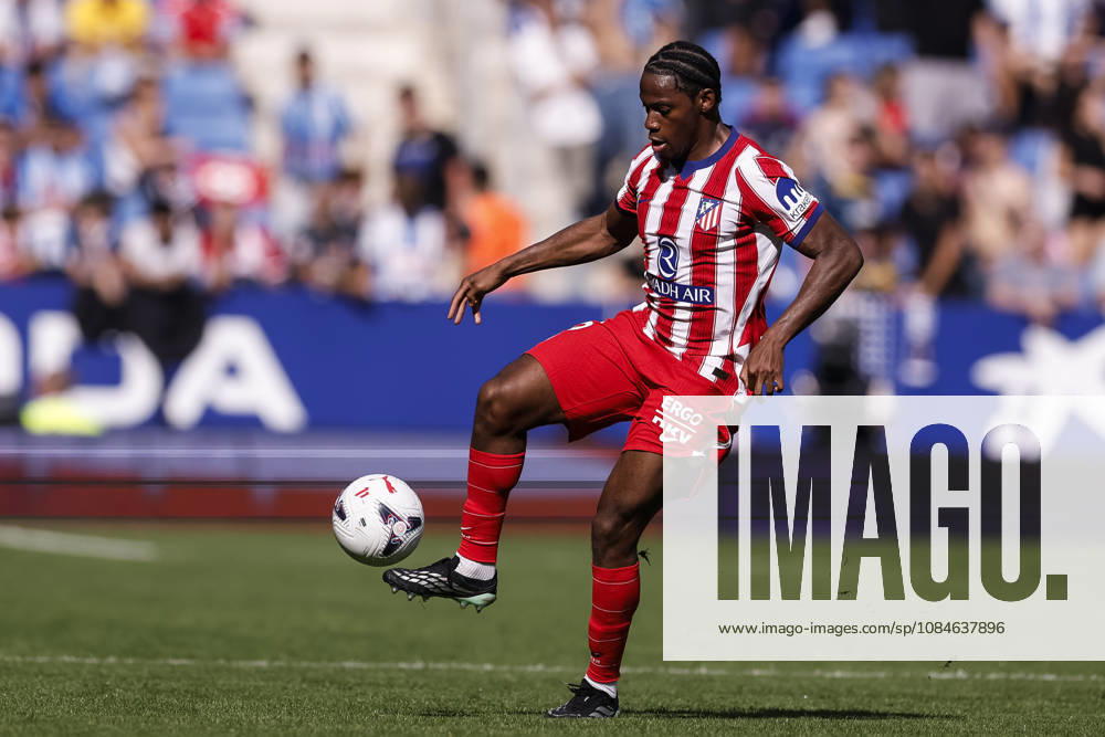 Jonathan David of Atletico de Madrid in action during the Spanish league, LaLiga EA Sports, football match played between RCD Espanyol and Atletico de Madrid at RCDE Stadium on October 17, 2026 in Cornella, Spain. RCD Espanyol V Atletico De Madrid - LaLiga EA Sports - ZUMAa181 20261017_zaa_a181_144