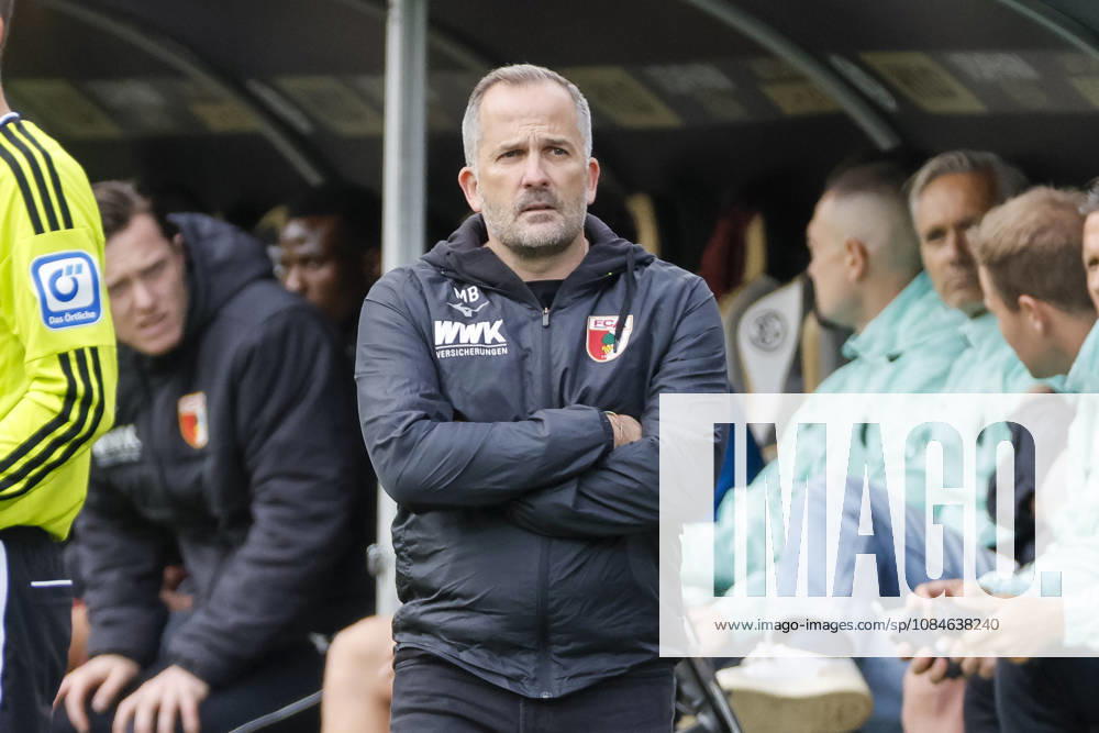 Manuel Baum (FC Augsburg, Trainer) , Deutschland, Fussball, 1. Bundesliga, 6.Spieltag, 2026 2027, SV Elversberg vs. FC Augsburg, 17.10.2026, Elversberg URSAPHARM-Arena Deutschland