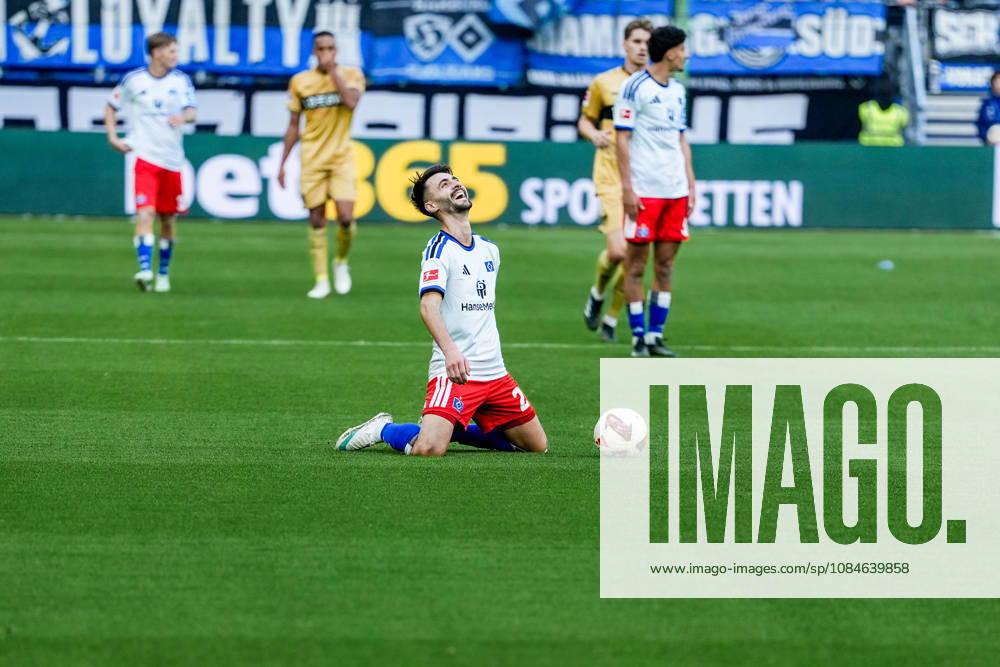 Deutschland: Fußball Bundesliga 2026 27, 6. Spieltag Hamburger SV (HSV) vs VfB Stuttgart Volkspark Stadion (Hamburg): Fabio Vieira (Hamburger SV, 20)