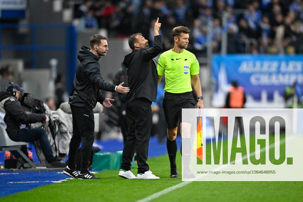RC Strasbourg Alsace v Paris Saint-Germain - Ligue 1 McDonald s 2026 2027 Hugo OLIVEIRA Headcoach of Strasbourg during Ligue 1 McDonald s match between Strasbourg and Paris at Stade de la Meinau on October 17, 2026 in Strasbourg, France. Strasbourg France