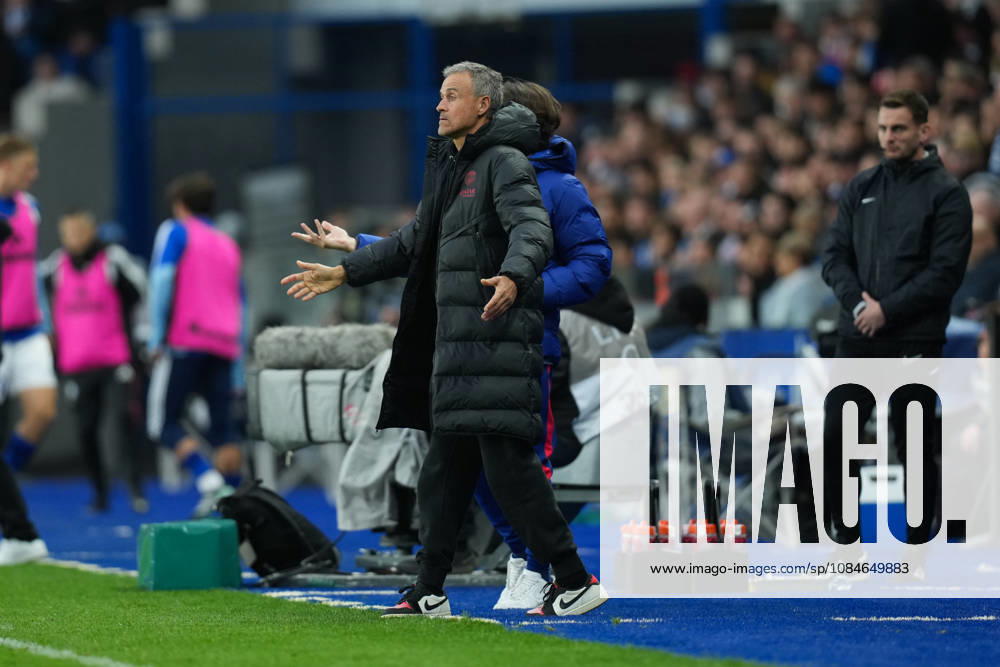 RC Strasbourg Alsace v Paris Saint-Germain - Ligue 1 McDonald s 2026 2027 Headcoach of Paris Saint Germain Luis ENRIQUE during Ligue 1 McDonald s match between Strasbourg and Paris at Stade de la Meinau on October 17, 2026 in Strasbourg, France. Strasbourg France