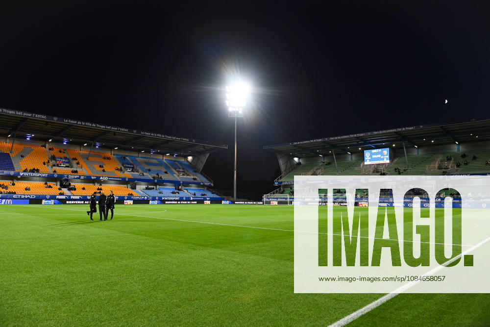 ESTAC Troyes v RC Lens - Ligue 1 McDonald s 2026 2027 General view of Stade de l Aube during Ligue 1 McDonald s match between Troyes and Lens at Stade de l Aube on October 17, 2026 in Troyes, France. Troyes France