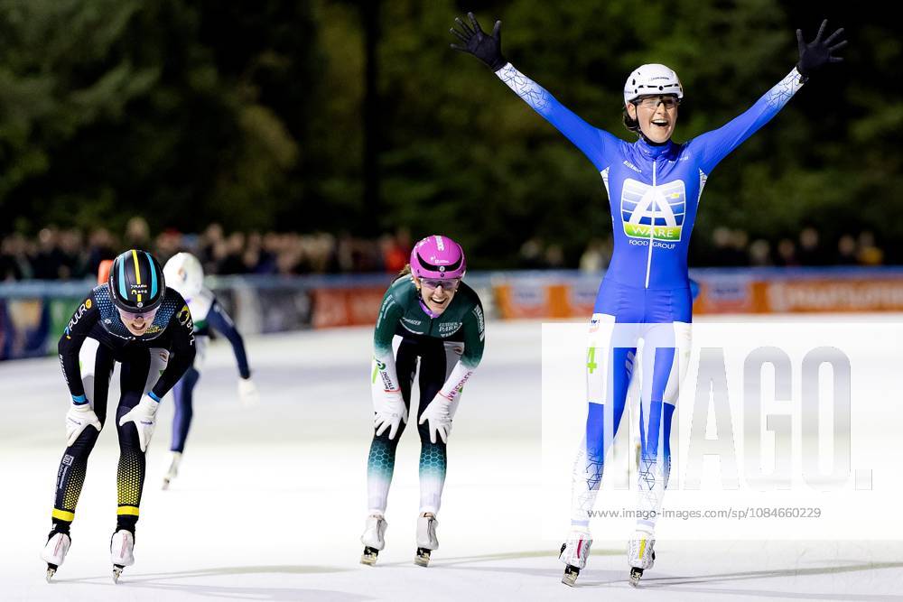 AMSTERDAM - Sofia Schilder wins the first women s Marathon Cup race at the Jaap Eden Track. RAMON VAN FLYMEN ANP ANPxSportx IVx 572735790 originalFilename: 572735790