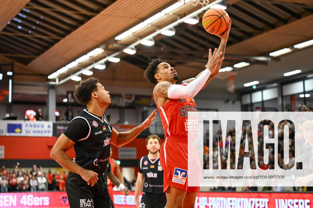 Maxi Begue, Daniel Norl Barmer 2. Basketball Bundesliga, Pro A, 5. Spieltag, 46ers, Basketball Saison 2026 2027, BBL, Deutschland, Gießen 46ers RheinStars Köln, Gießen in rot, Herren, Männer, Köln in schwarz