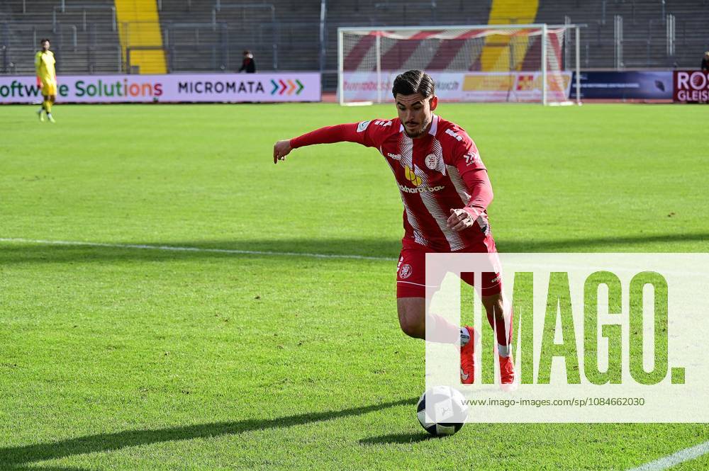 Kassel, Auestadion Regionalliga Südwest Saison 2026 2027 KSV Hessen Kassel - VFR Mannheim Freisteller Aaron Liesche Prieto (6, Hessen Kassel)