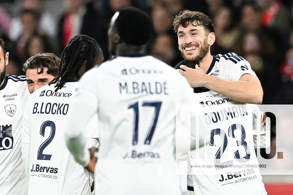 Lille OSC vs Brest Gautier Lloris (4) of Brest celebrates after scoring pictured during the French Mc Donalds Ligue 1 season 2026 - 2027 matchday 7 game between Lille OSC and Stade Brest on October 17 , 2026 in Lille, France. (Photo by Jill Delsaux Isosport) Lille France