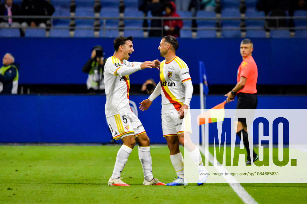 Joie des joueurs du RC Lens aprés le but de Ruben Aguilar (RC Lens)