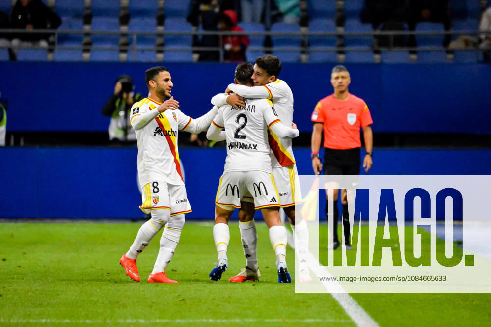 Joie des joueurs du RC Lens aprés le but de Ruben Aguilar (RC Lens)
