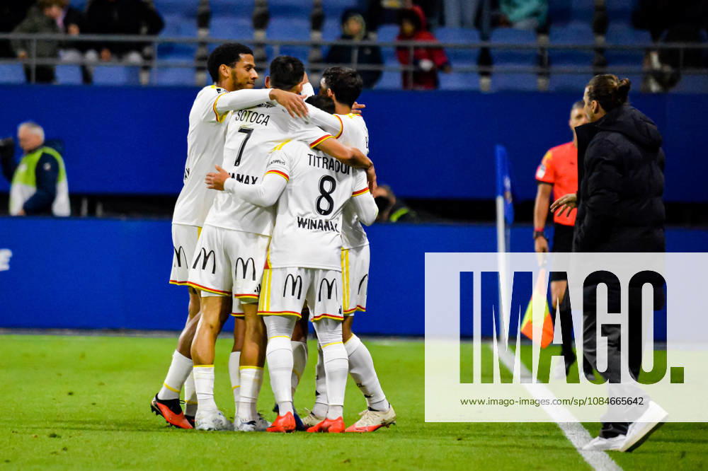 Joie des joueurs du RC Lens aprés le but de Ruben Aguilar (RC Lens)