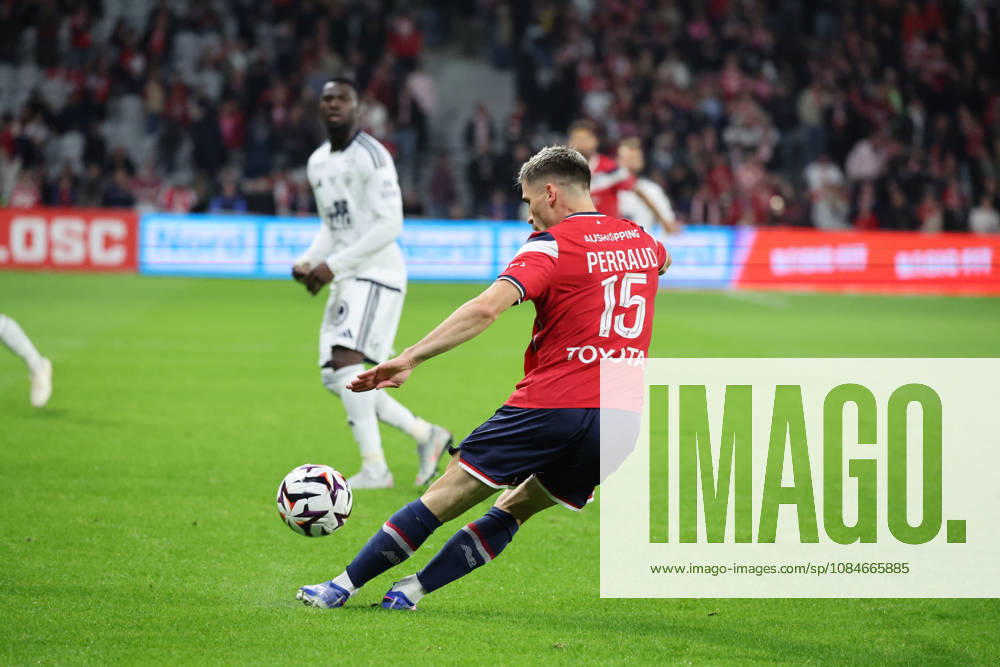 Romain PERRAUD (LOSC Lille) lors du match LOSC Lille vs Brest, Ligue 1, Decathlon Arena stade Pierre Mauroy, le 17 octobre 2026 - photo Laurent Sanson PsnewZ