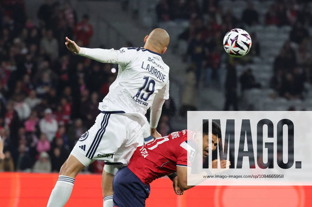 Ludovic AJORQUE (Brest) et Benjamin ANDRE (LOSC Lille) lors du match LOSC Lille vs Brest, Ligue 1, Decathlon Arena stade Pierre Mauroy, le 17 octobre 2026 - photo Laurent Sanson PsnewZ