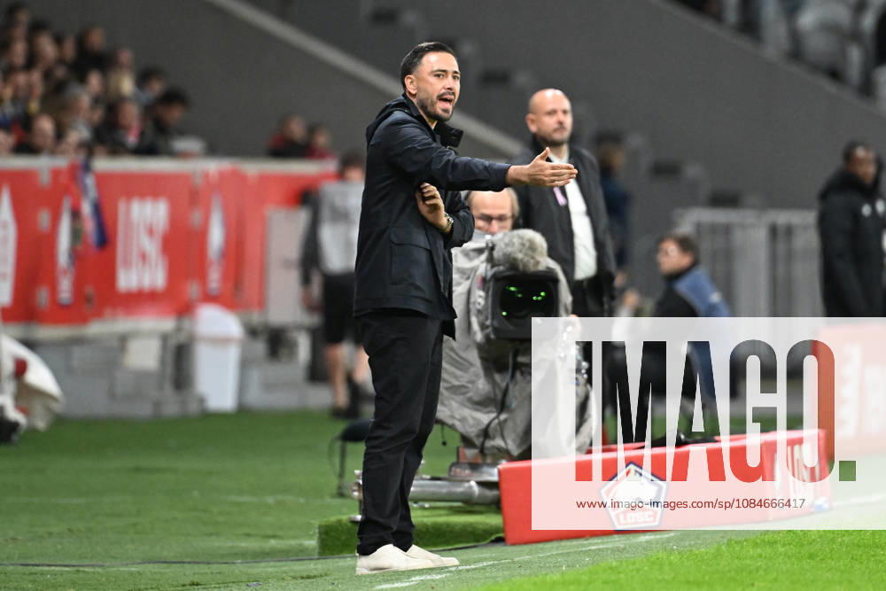 LOSC Lille v Stade Brestois 29 - Ligue 1 McDonald s 2026 2027 Head Coach Davide ANCELOTTI of Lille during Ligue 1 McDonald s between Lille and Brest at Stade Pierre Mauroy on October 17, 2026 in Lille, France. Lille France