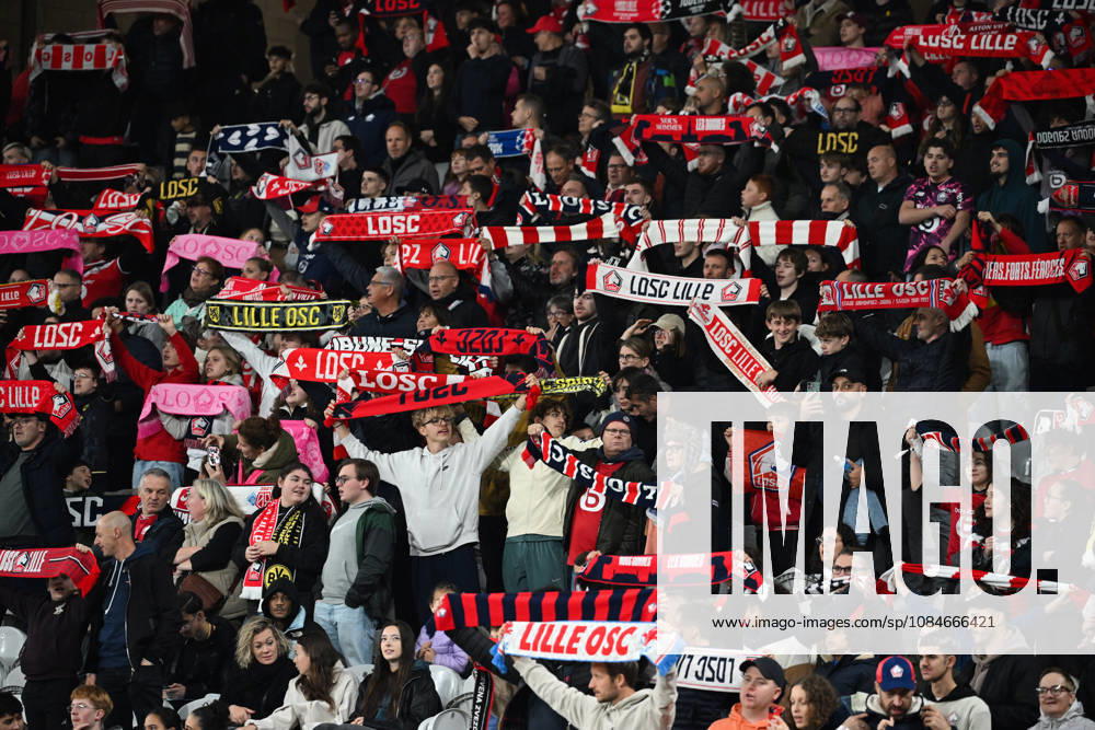 LOSC Lille v Stade Brestois 29 - Ligue 1 McDonald s 2026 2027 Supporters of Lille during Ligue 1 McDonald s between Lille and Brest at Stade Pierre Mauroy on October 17, 2026 in Lille, France. Lille France