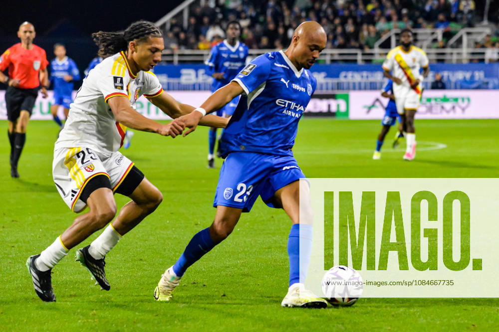 Timothee Nkada (ESTAC Troyes) Ismaëlo Ganiou (RC Lens)