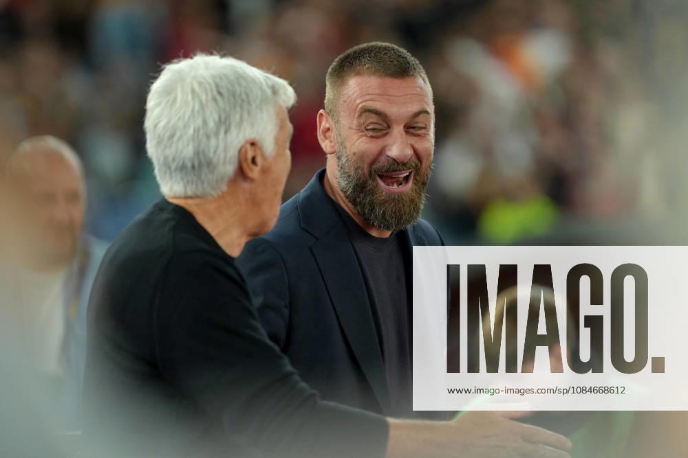 Gian Piero Gasperini, head coach of AS Roma, and Daniele De Rossi, head coach of Genoa CFC, during the Serie A 2026 2027 football match between AS Roma and Genoa CFC at Stadio Olimpico in Rome (Italy), October 17, 2026. antoniettaxbaldassarre