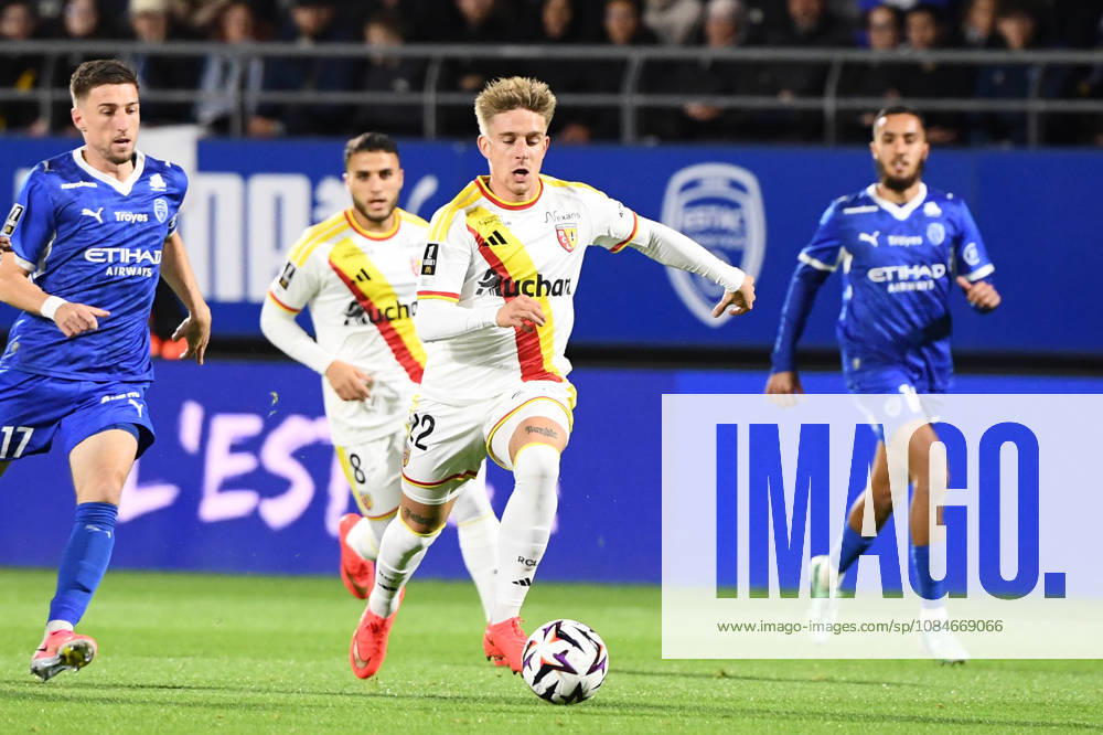 ESTAC Troyes v RC Lens - Ligue 1 McDonald s 2026 2027 Yacine TITRAOUI of Lens during Ligue 1 McDonald s match between Troyes and Lens at Stade de l Aube on October 17, 2026 in Troyes, France. Troyes France