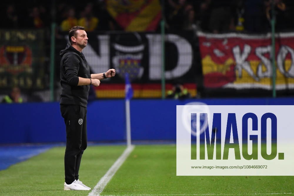 ESTAC Troyes v RC Lens - Ligue 1 McDonald s 2026 2027 Head coach Stephane DUMONT of Troyes during Ligue 1 McDonald s match between Troyes and Lens at Stade de l Aube on October 17, 2026 in Troyes, France. Troyes France