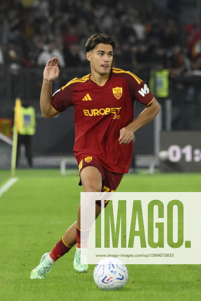 Roma’s Emanuele Lulli during the Serie A Enilive soccer match between AS Roma and Genoa at the Rome s Olympic stadium, Italy - October 17, 2026. - Soccer.