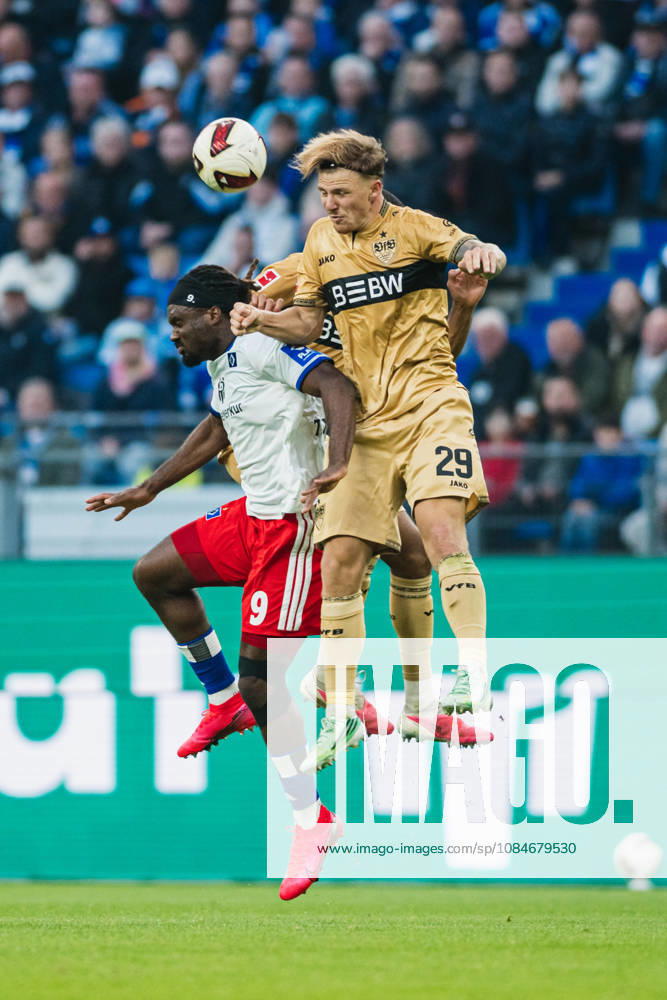 1. Bundesliga: Hamburger SV vs. VfB Stuttgart, 17.10.2026 Terem Moffi (Hamburger SV, 9) gegen Finn Jeltsch (VfB Stuttgart, 29) im Kopfballduell ; Fußball, 1. Bundesliga, 6. Spieltag: Hamburger SV vs. VfB Stuttgart am 17.10.2026 im Volksparkstadion, Hamburg DFL REGULATIONS PROHIBIT ANY USE OF PHOTOGRAPHS AS IMAGE SEQUENCES AND OR QUASI-VIDEO.