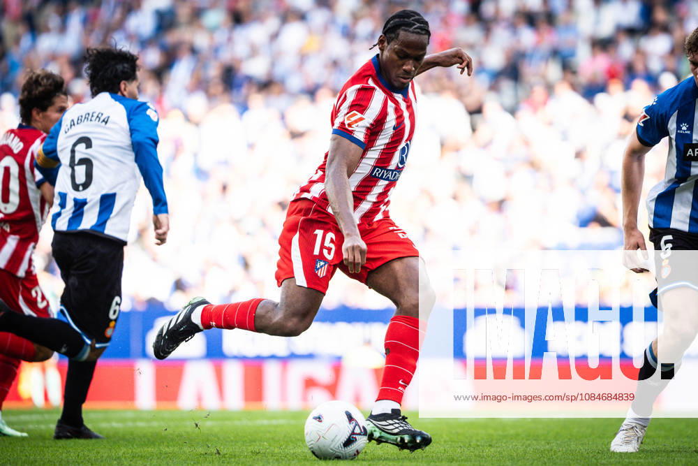 Jonathan DAVID of Atletico Madrid during the LaLiga match between RCD Espanyol de Barcelona and Atletico de Madrid at RCDE Stadium on October 17, 2026 in Barcelona, Spain. RCD Espanyol De Barcelona V Atletico De Madrid - LaLiga - ZUMAm308 20261017_zsp_m308_006