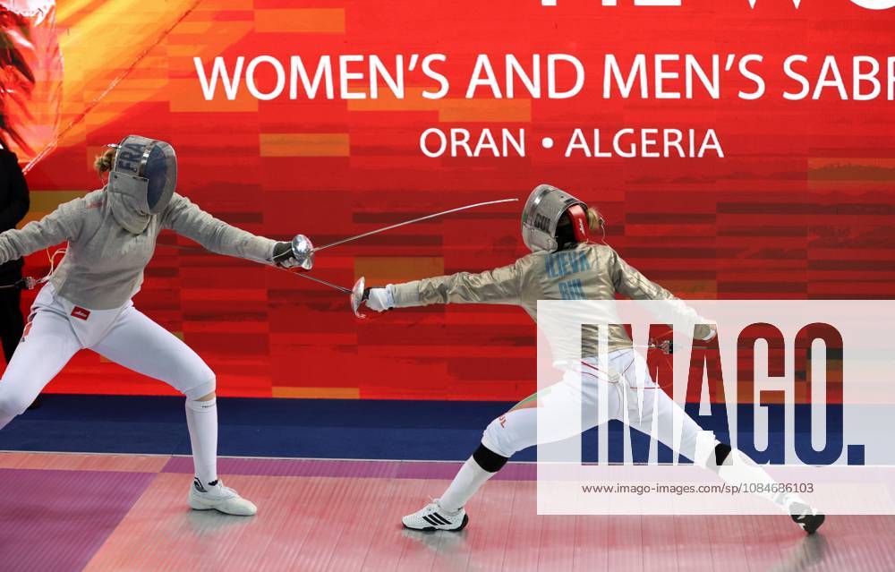 Coupe du Monde d escrime Oran 2026 la Francais Tori Toscane (gauche) affronte la bulgares Ilieva Yoana (droite), lors de la Finale individuelle du sabre fà minine, lors de la Coupe du monde d escrime 2026 a Oran, en Algerie, le 17 Octobre 2026 (Photo By Billel Bensalem APP Images) oran Algà rie