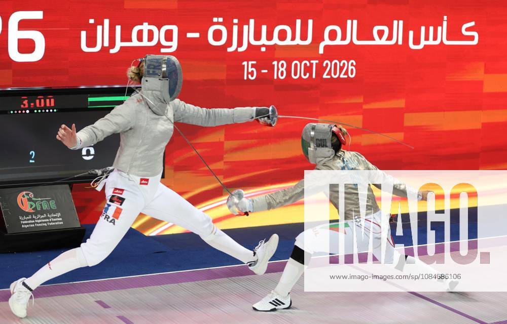 Coupe du Monde d escrime Oran 2026 la Francais Tori Toscane (gauche) affronte la bulgares Ilieva Yoana (droite), lors de la Finale individuelle du sabre fà minine, lors de la Coupe du monde d escrime 2026 a Oran, en Algerie, le 17 Octobre 2026 (Photo By Billel Bensalem APP Images) oran Algà rie