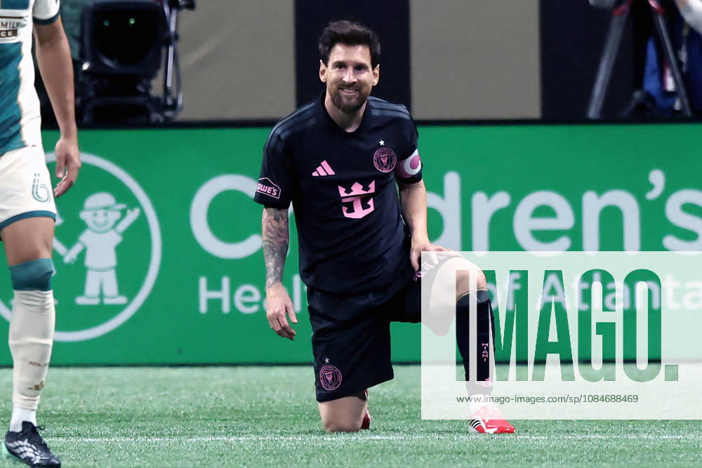 ATLANTA, GA - OCTOBER 17: Leo Messi (10) of the Inter Miami CF during the Saturday evening MLS, Fussball Herren, USA game between Atlanta United FC and Inter Miami CF on October 17, 2026 at Mercedes-Benz Stadium in Atlanta, Georgia. (Photo by David J. Griffin Icon Sportswire) SOCCER: OCT 17 MLS Atlanta United FC vs Inter Miami CF Icon9532610170791