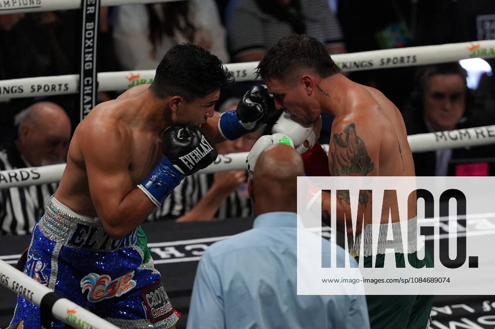 BOXING: Armando Resendiz vs Koen Mazoudier in Las Vegas LAS VEGAS, NEVADA - OCTOBER 17: Armando Resendiz (in blue short) and Koen Mazoudier (in green short) exchange punches during their super middleweight fight on Saturday night at the Chelsea of The Cosmopolitan in Las Vegas, Nevada, United States on October 17, 2026. Tayfun Coskun Anadolu Nevada United States. Editorial use only. Please get in touch for any other usage.