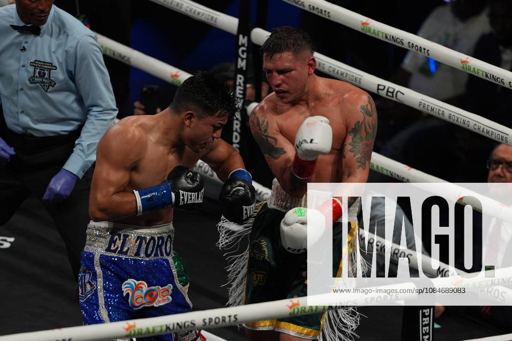 BOXING: Armando Resendiz vs Koen Mazoudier in Las Vegas LAS VEGAS, NEVADA - OCTOBER 17: Armando Resendiz (in blue short) and Koen Mazoudier (in green short) exchange punches during their super middleweight fight on Saturday night at the Chelsea of The Cosmopolitan in Las Vegas, Nevada, United States on October 17, 2026. Tayfun Coskun Anadolu Nevada United States. Editorial use only. Please get in touch for any other usage.