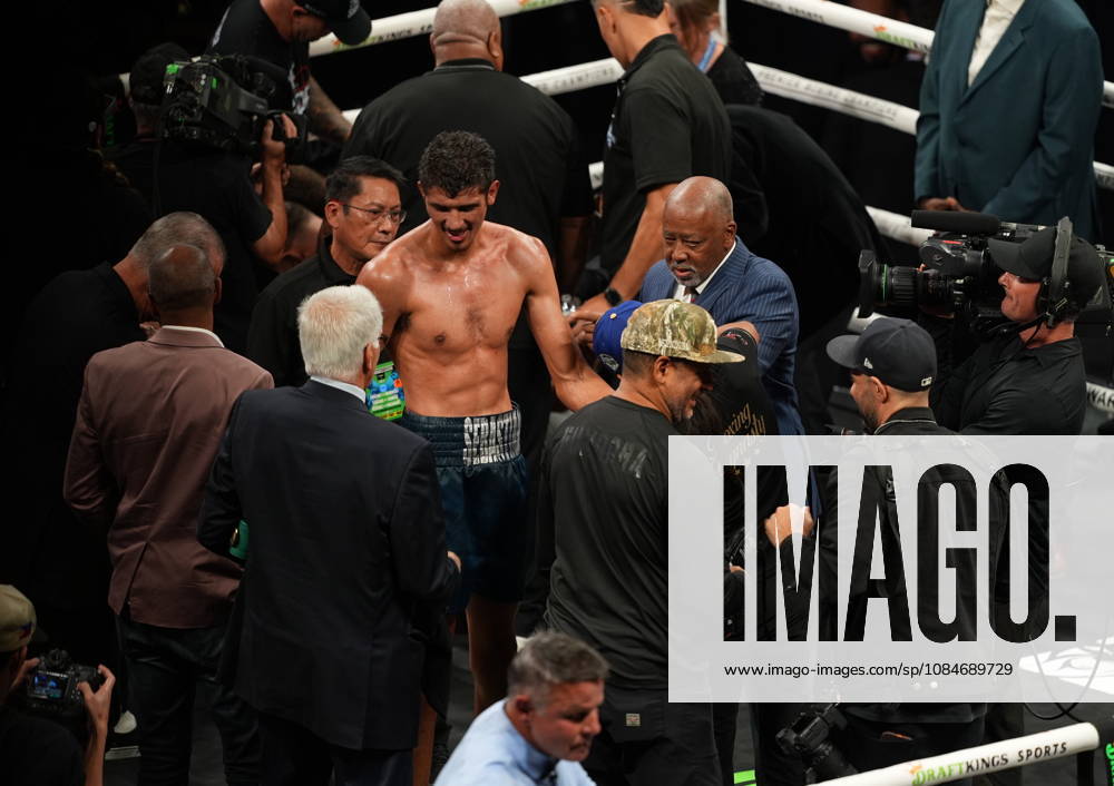 BOXING: Sebastian Fundora vs Ermal Hadribeaj in Las Vegas LAS VEGAS, NEVADA - OCTOBER 17: Sebastian Fundora defeats Ermal Hadribeaj (not seen) during their WBC super welterweight World Championship, WM, Weltmeisterschaft title on Saturday night at the Chelsea of The Cosmopolitan in Las Vegas, Nevada, United States on October 17, 2026. Tayfun Coskun Anadolu Nevada United States. Editorial use only. Please get in touch for any other usage.