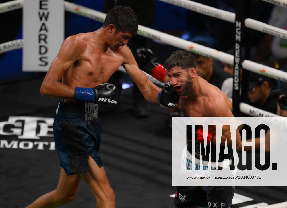 BOXING: Sebastian Fundora vs Ermal Hadribeaj in Las Vegas LAS VEGAS, NEVADA - OCTOBER 17: Sebastian Fundora (in blue glove) defeats Ermal Hadribeaj (in red glove) during their WBC super welterweight World Championship, WM, Weltmeisterschaft title on Saturday night at the Chelsea of The Cosmopolitan in Las Vegas, Nevada, United States on October 17, 2026. Tayfun Coskun Anadolu Nevada United States. Editorial use only. Please get in touch for any other usage.