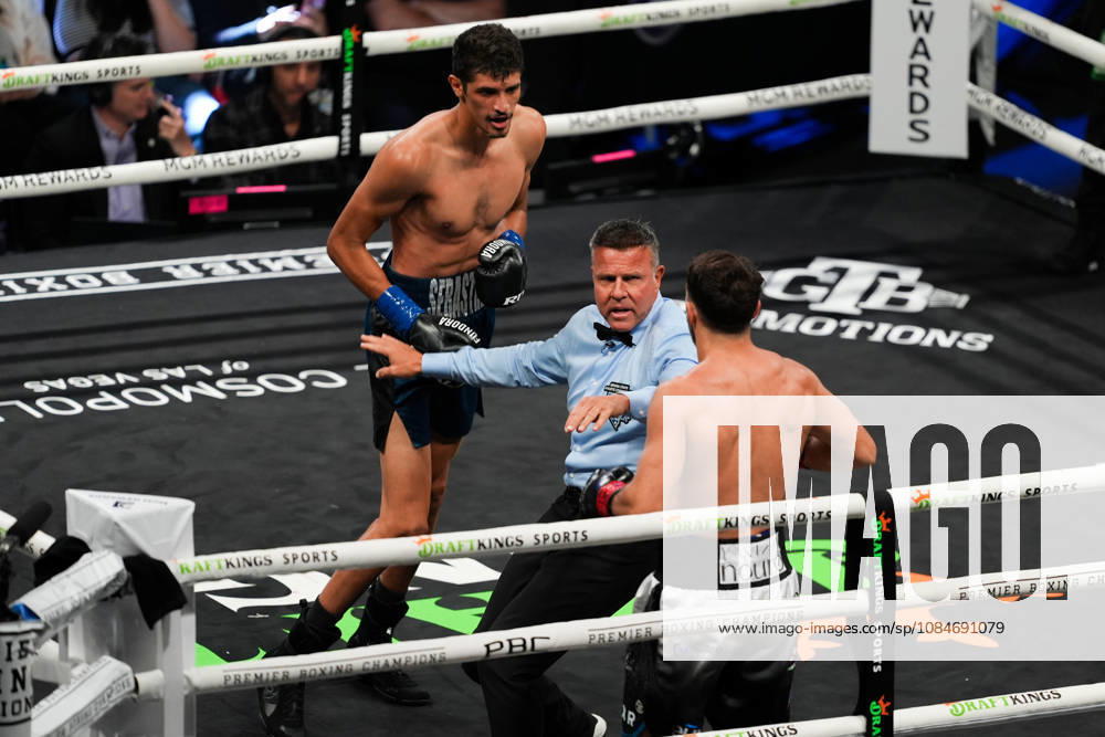 BOXING: Sebastian Fundora vs Ermal Hadribeaj in Las Vegas LAS VEGAS, NEVADA, UNITED STATES - OCTOBER 17: Sebastian Fundora (blue) defeats Ermal Hadribeaj (red) during their WBC super welterweight World Championship, WM, Weltmeisterschaft title on Saturday night at the Chelsea of The Cosmopolitan in Las Vegas, Nevada, United States on October 17, 2026. Tayfun Coskun Anadolu Nevada United States. Editorial use only. Please get in touch for any other usage.