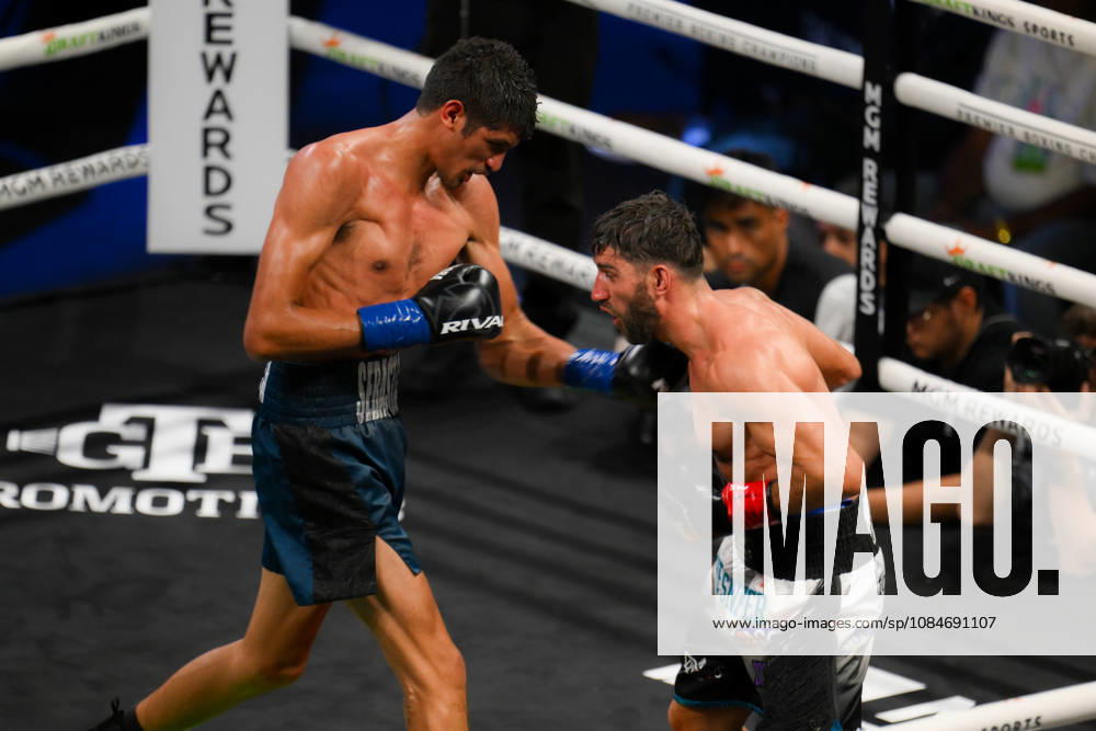 BOXING: Sebastian Fundora vs Ermal Hadribeaj in Las Vegas LAS VEGAS, NEVADA, UNITED STATES - OCTOBER 17: Sebastian Fundora (blue) defeats Ermal Hadribeaj (red) during their WBC super welterweight World Championship, WM, Weltmeisterschaft title on Saturday night at the Chelsea of The Cosmopolitan in Las Vegas, Nevada, United States on October 17, 2026. Tayfun Coskun Anadolu Nevada United States. Editorial use only. Please get in touch for any other usage.