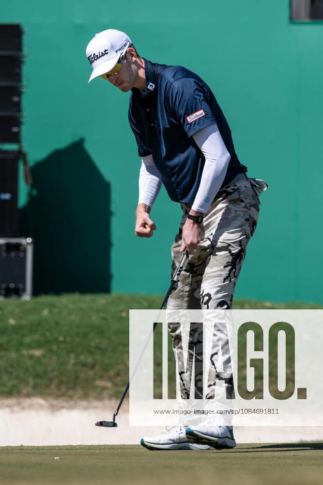 Charles PORTER from the USA takes the tied lead on -14 Par with a stunning -9 Par final round. PORTER celebrates a final -2 Par hole on the 18th green. Macau Open Golf 2026 Final Round. Macau Open Golf 2026 Final Round - ZUMAr144 20261018_zap_r144_049