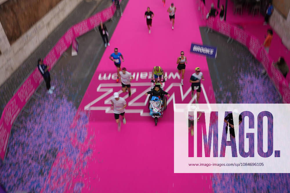 A moment of during the 3th edition of the Wizz Air Rome Half Marathon by Brooks 2026 Rome s, Italy - Sunday, October 18, 2026. ( Photo by Alfredo Falcone LaPresse )