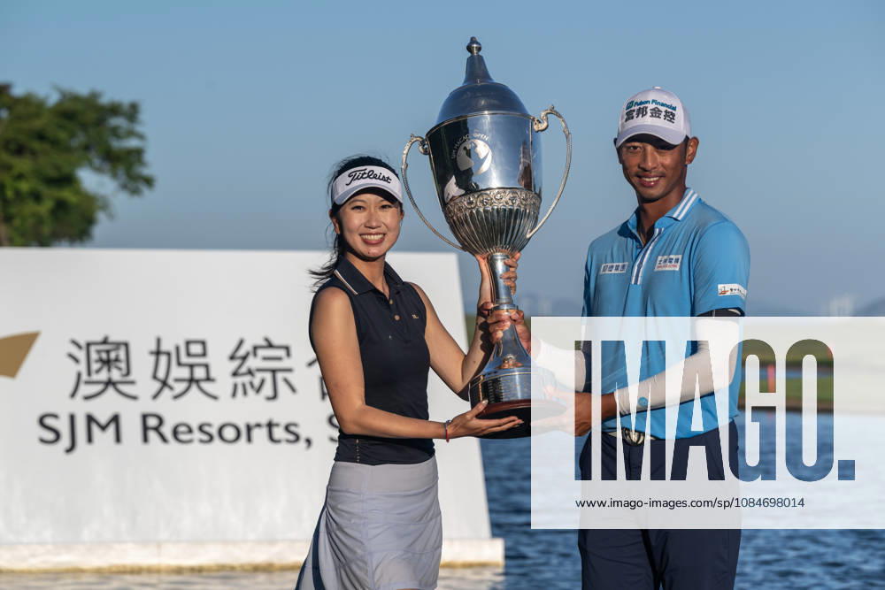 WANG Wei-hsuan from Chinese Taipei ( Taiwan) wins the Macau Open 2026. With his wife Cindy Zhou. Macau Open Golf 2026 Final Round. Macau China - ZUMAr144 20261018_zap_r144_069