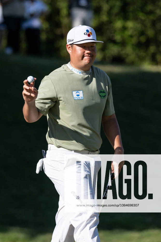 WANG Wei-hsuan from Chinese Taipei ( Taiwan) wins the Macau Open 2026. WANG defeated Korean, Sungjae IM (pictured on the 17th green) in a 18th hole tie breaker.Macau Open Golf 2026 Final Round. Macau China - ZUMAr144 20261018_zap_r144_075
