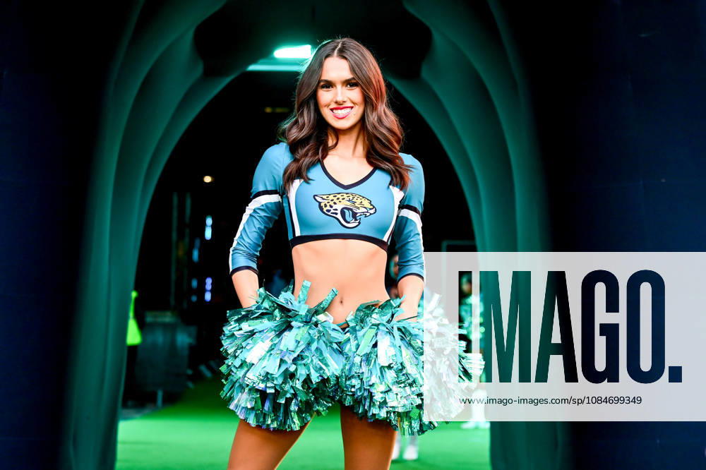 Jacksonville Jaguars v Houston Texans, International Series Jaguars Cheerleader during the International Series match between Jacksonville Jaguars and Houston Texans at Wembley Stadium, London, UK on 18 October 2026. Editorial use only ,