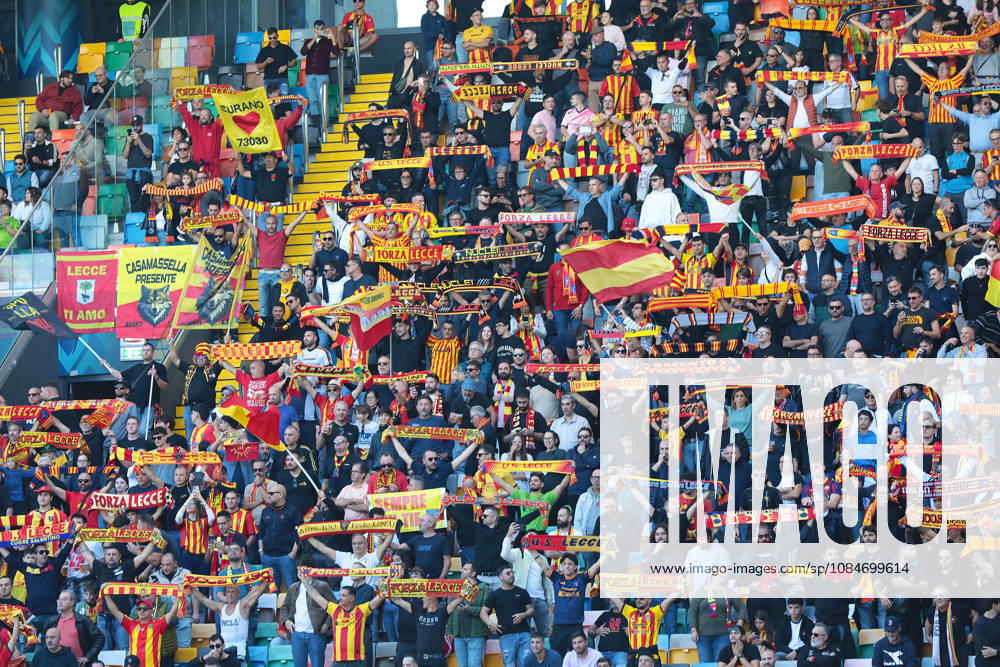 Fans during the Serie A soccer match between Udinese and Lecce at the Friuli Stadium in Udine, north east Italy - October 18, 2026. - Soccer