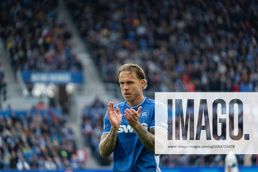 Fussball 2.Bundesliga, Karlsruher SC - SV Darmstadt 98, v.l. orjubel zum 2:0 von Marcel Franke (28, Karlsruher SC) Karlsruhe