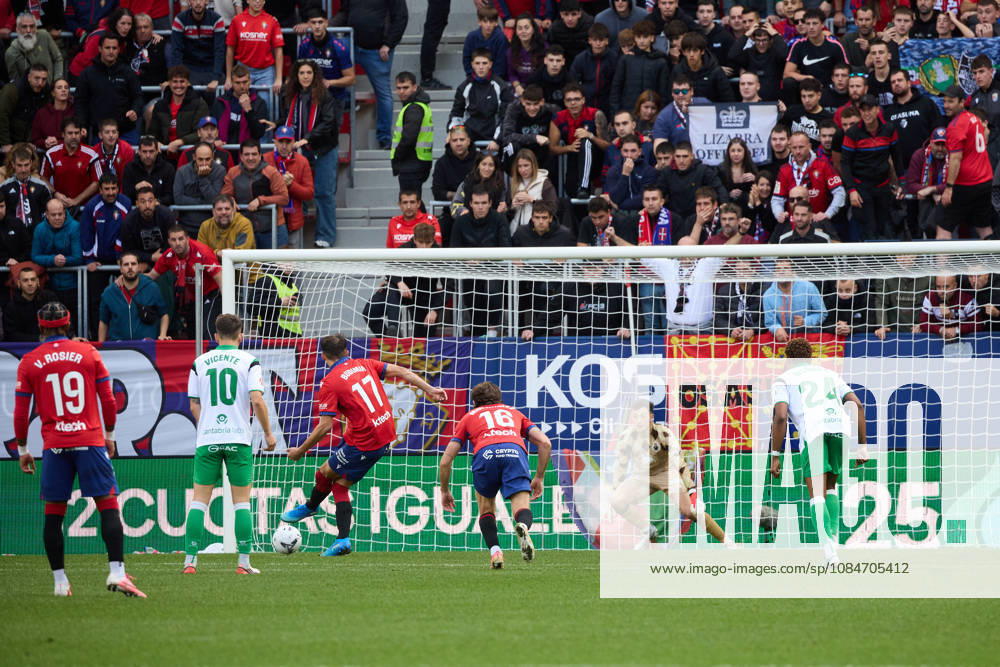 LaLiga EASports 2026 27 CA Osasuna v Racing de Santander Ante Budimir (17. OSA) shoots and scores (1-0) during the football match of LaLiga EA Sports between CA Osasuna and Racing de Santander played at El Sadar stadium in Pamplona (Spain) on Oct 18 2026. Credit: Inigo Alzugaray Agencia LOF Pamplona LaLiga EASports 2026 27 CA Osasuna v Racing de Santander