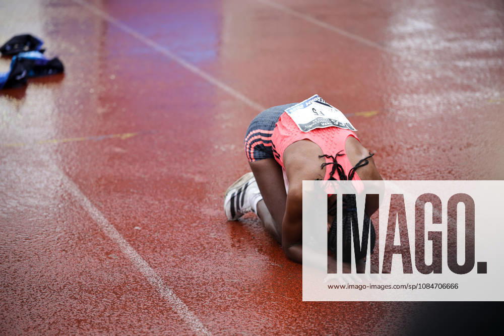 18th October 2026; Amsterdam, Netherlands; TCS Amsterdam Marathon; Buze Diriba of Ethiopia on the track in the finish area AnthonyxBenoit
