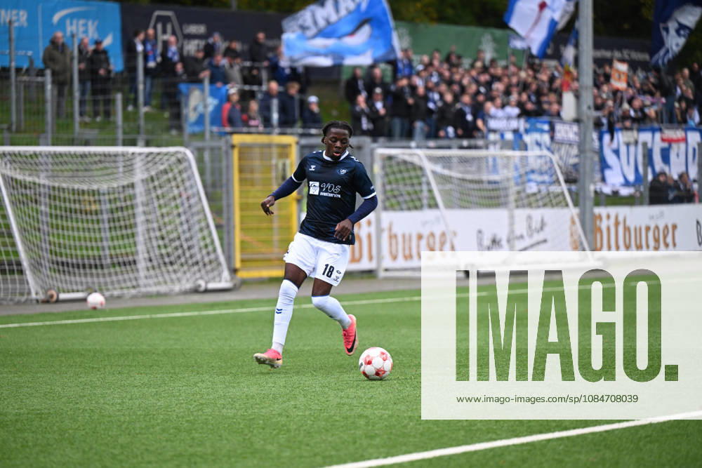 GER, Fussball, Regionalliga Nord, 14.Spieltag, Saison 2026 2027, Hamburg, Stadion Hohe Luft, Hamburger SV II U23 vs VfB Oldenburg, Glory KIVETA-NDONGALASIYA( VfB Oldenburg 18 ) Hamburg Stadion Hohe Luft Schleswig-Holstein Deutschland