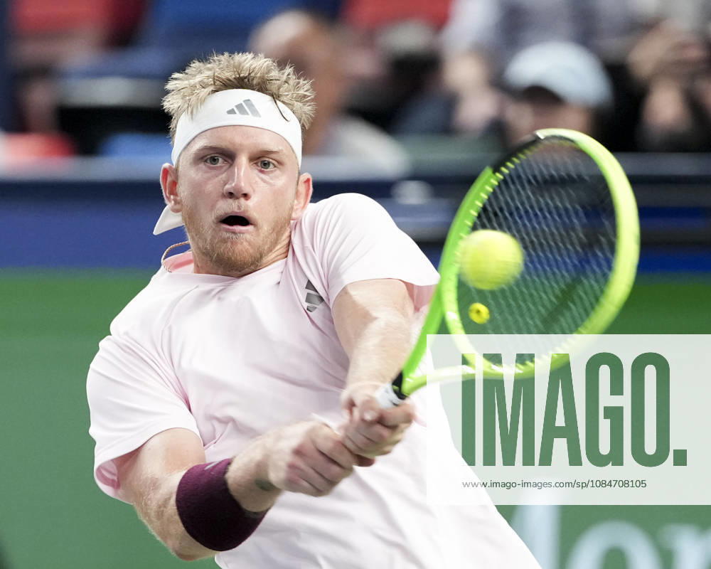 (261018) -- SHANGHAI, Oct. 18, 2026 -- Alejandro Davidovich Fokina of Spain hits a return during the men s singles final match against Rafael Jodar of Spain at the 2026 ATP, Tennis Herren tour Shanghai Masters tennis tournament in Shanghai, China, Oct. 18, 2026. ) (SP)CHINA-SHANGHAI-TENNIS-SHANGHAI MASTERS-MEN S SINGLES (CN) WangxXiang