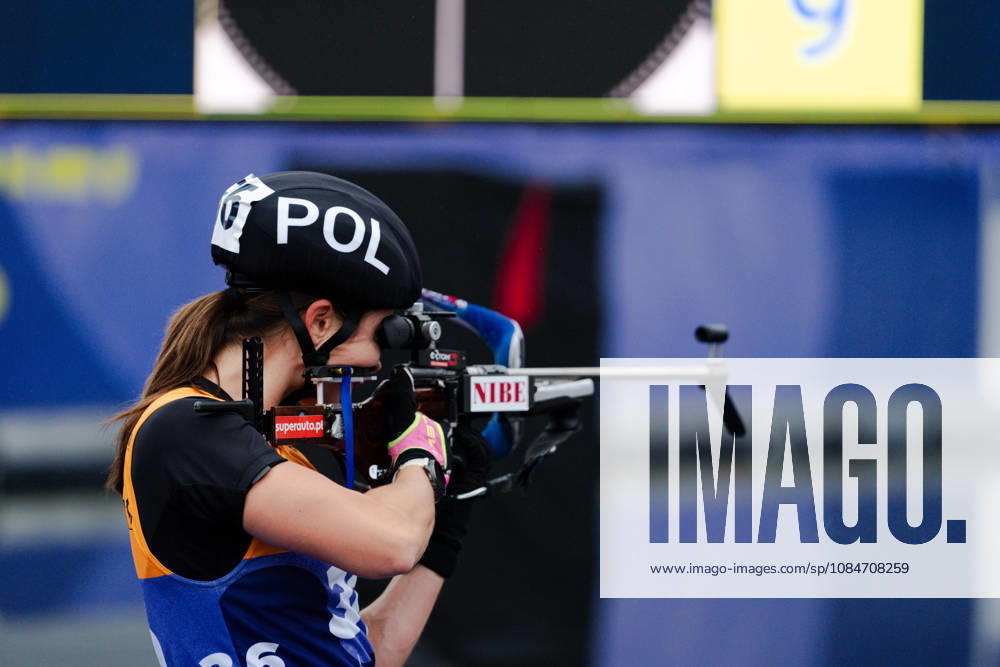 GER, Biathlon, Frauen, IBU Biathlon Loop One Festival 2026, Saison 2026 2027, Super Sprint Qualifikation Damen Heat 1-4 Kamila Zuk ( POL, 36 ) beim Aufwärmen am Schießstand München Olympiapark Bayern Deutschland