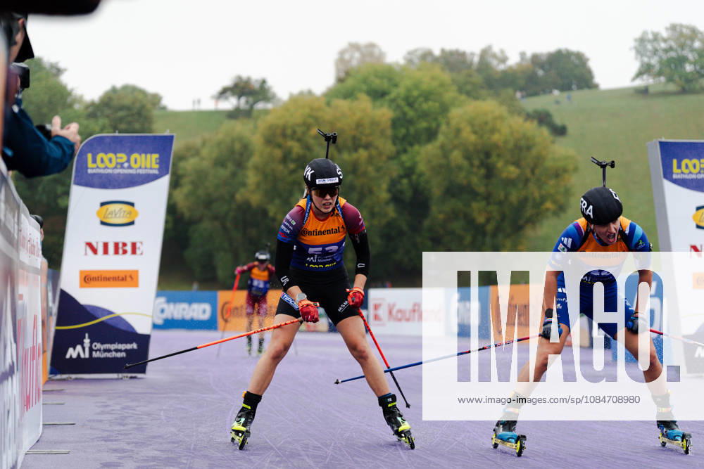 GER, Biathlon, Frauen, IBU Biathlon Loop One Festival 2026, Saison 2026 2027, Super Sprint Qualifikation Damen Heat 1-4 Ema Kapustova ( SVK, 53 ), Julia Simon ( FRA, 46 ) erschöpft im Ziel München Olympiapark Bayern Deutschland
