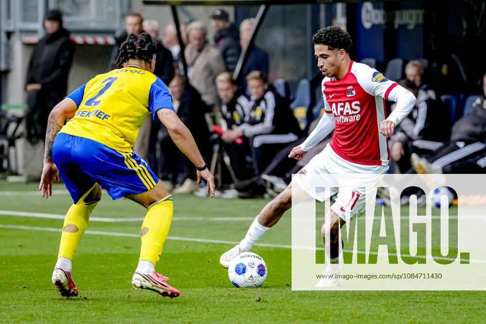 LEEUWARDEN - AZ Alkmaar forward Ro-Zangelo Daal during the Vriendenloterij Eredivisie match between SC Cambuur and AZ at Kooi Stadion on 18 October 2026 in Leeuwarden, Netherlands. ED VAN DE POL EYE4IMAGES DeFodi Images -